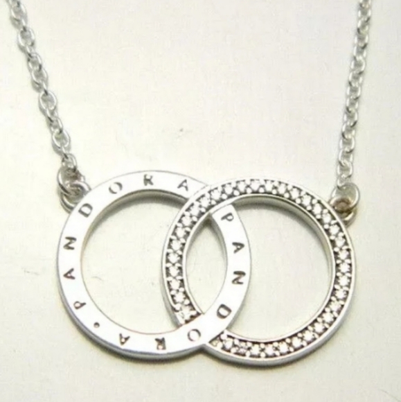 Pandora signature circle necklace with clear crys. - Picture 3 of 8